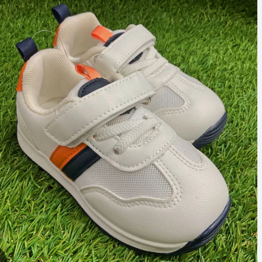 FIRST STEPS Baby’s Velcro Sneakers